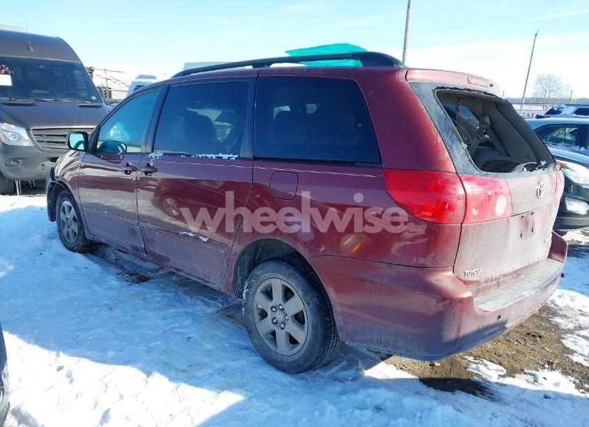 Photo 3 of 2007 Toyota Sienna LE (VIN 5TDZK23C07S023224)