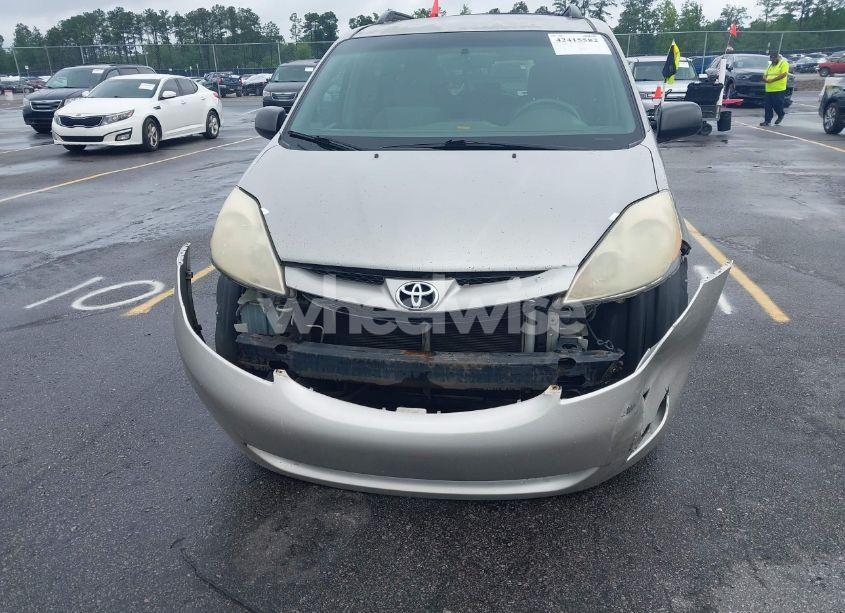 Photo 6 of 2007 Toyota Sienna LE (VIN 5TDZK23C07S047443)
