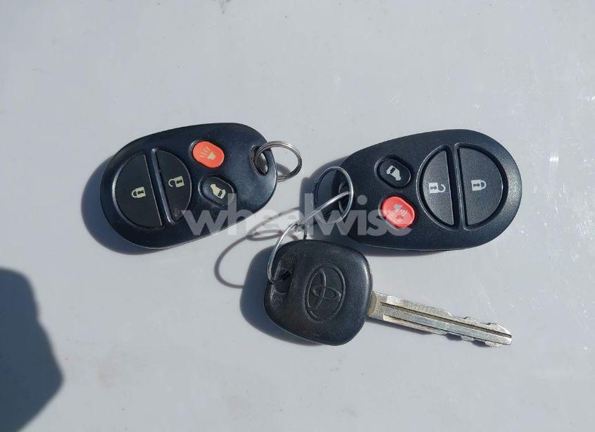 Photo 11 of 2007 Toyota Sienna LE (VIN 5TDZK23C07S061827)