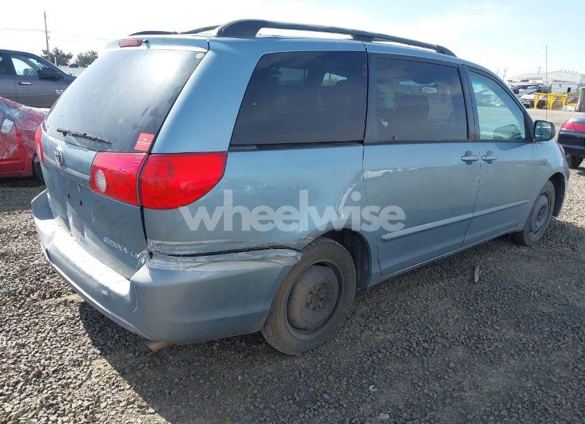 Photo 4 of 2007 Toyota Sienna LE (VIN 5TDZK23C07S061827)