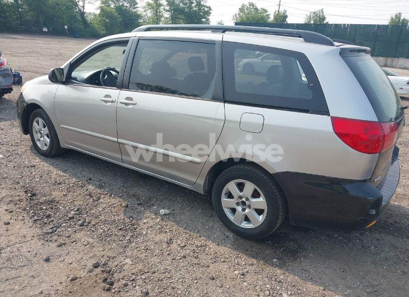 Photo 3 of 2007 Toyota Sienna CE (VIN 5TDZK23C07S066462)