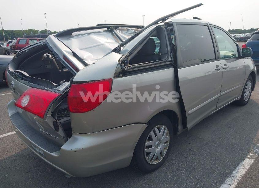 Photo 4 of 2008 Toyota Sienna LE (VIN 5TDZK23C08S110011)