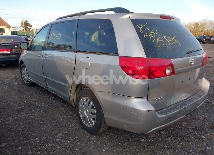 Photo 3 of 2008 Toyota Sienna (VIN 5TDZK23C08S180186)