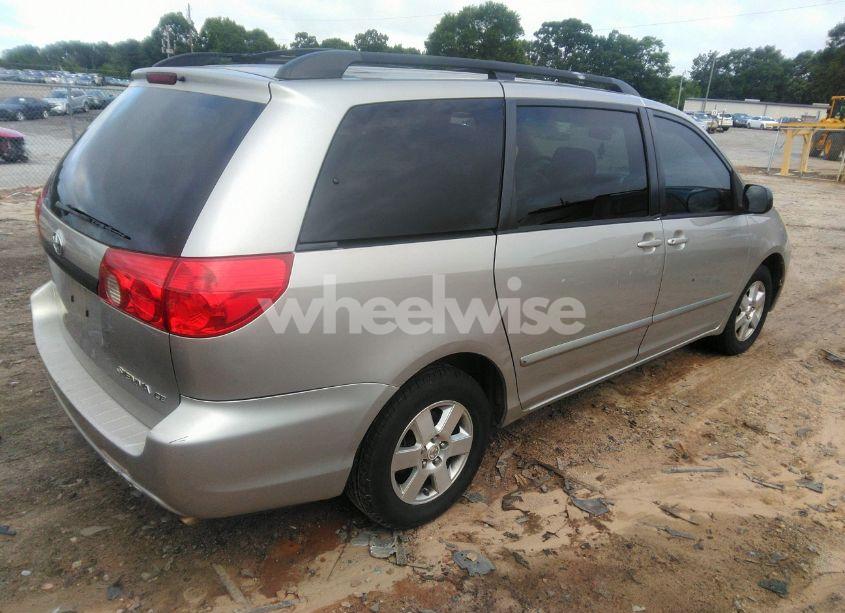 Photo 4 of 2008 Toyota Sienna LE (VIN 5TDZK23C08S186005)