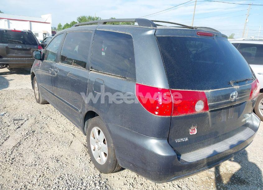 Photo 3 of 2008 Toyota Sienna LE (VIN 5TDZK23C08S193262)