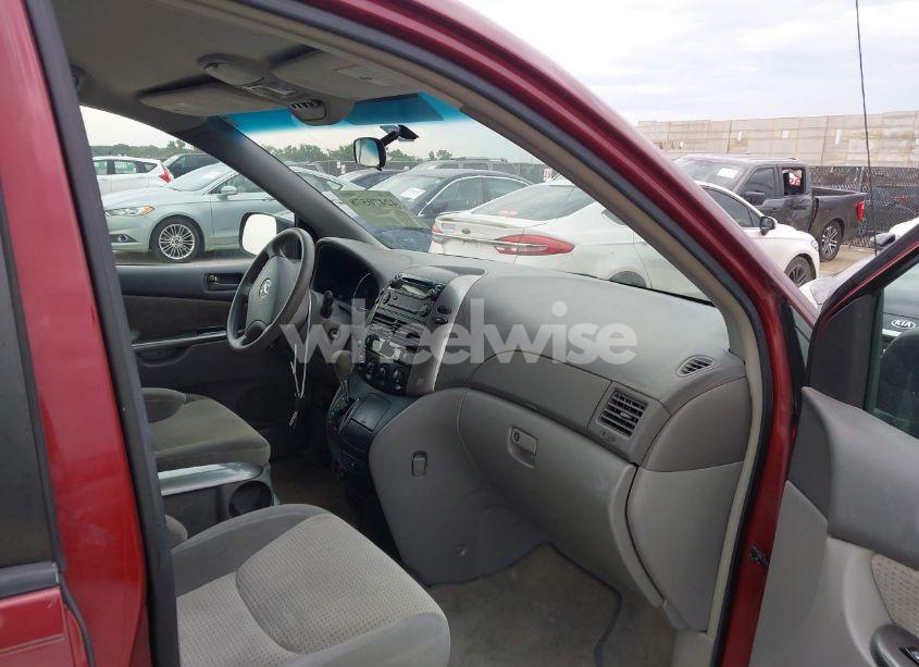 Photo 5 of 2008 Toyota Sienna LE (VIN 5TDZK23C08S198994)