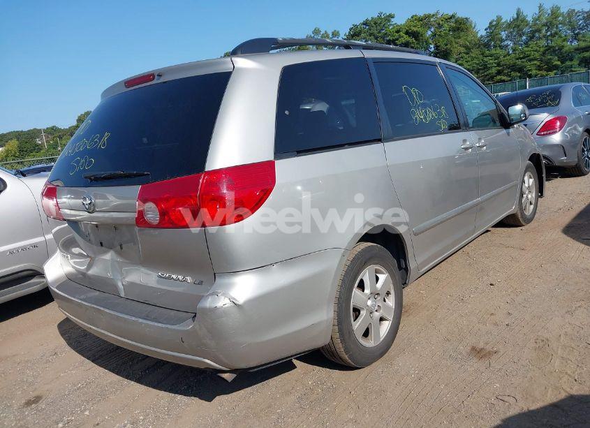 Photo 4 of 2009 Toyota Sienna LE (VIN 5TDZK23C09S234006)