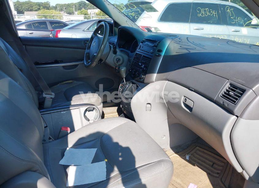 Photo 5 of 2009 Toyota Sienna LE (VIN 5TDZK23C09S234006)