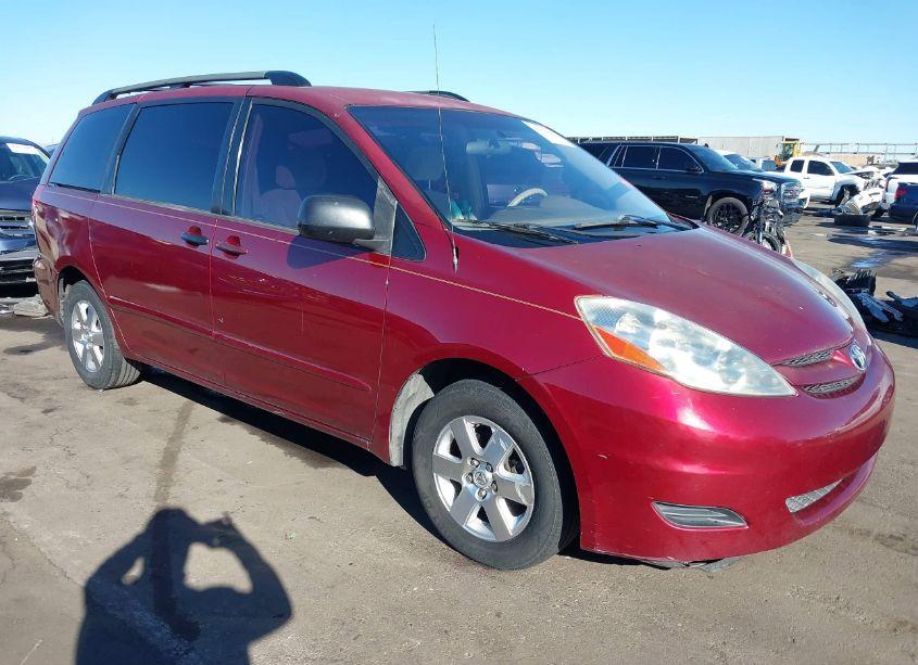 2007 Toyota Sienna CE (VIN 5TDZK23C17S001605) main photo