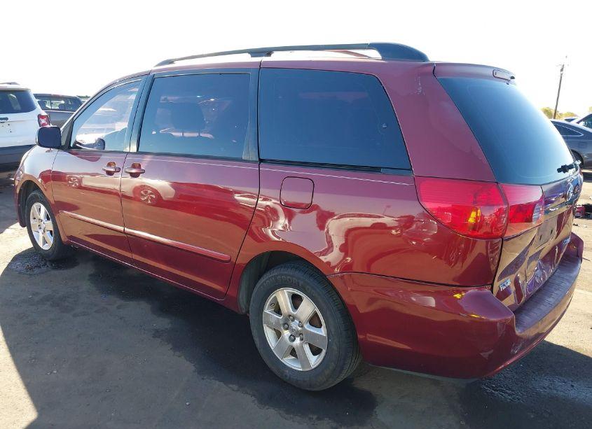 Photo 3 of 2007 Toyota Sienna CE (VIN 5TDZK23C17S001605)