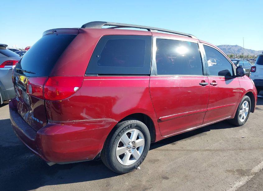 Photo 4 of 2007 Toyota Sienna CE (VIN 5TDZK23C17S001605)
