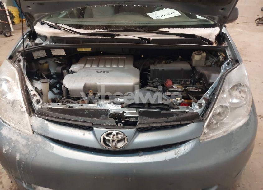 Photo 10 of 2007 Toyota Sienna LE (VIN 5TDZK23C17S021935)