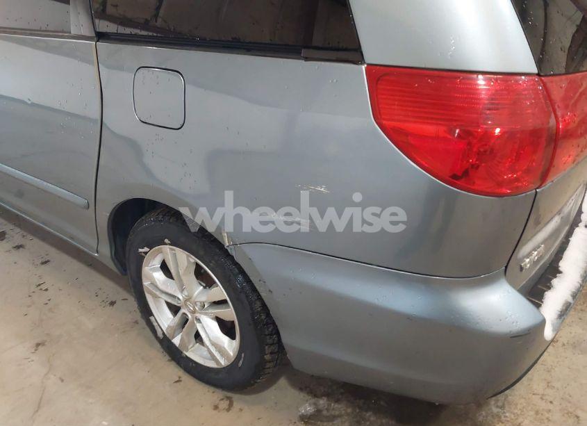 Photo 6 of 2007 Toyota Sienna LE (VIN 5TDZK23C17S021935)