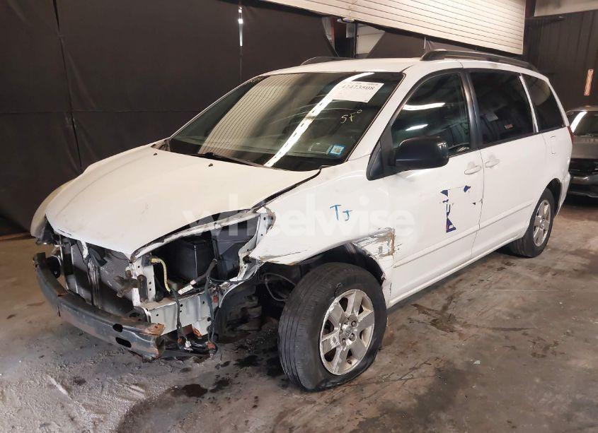 Photo 6 of 2007 Toyota Sienna LE (VIN 5TDZK23C17S034829)