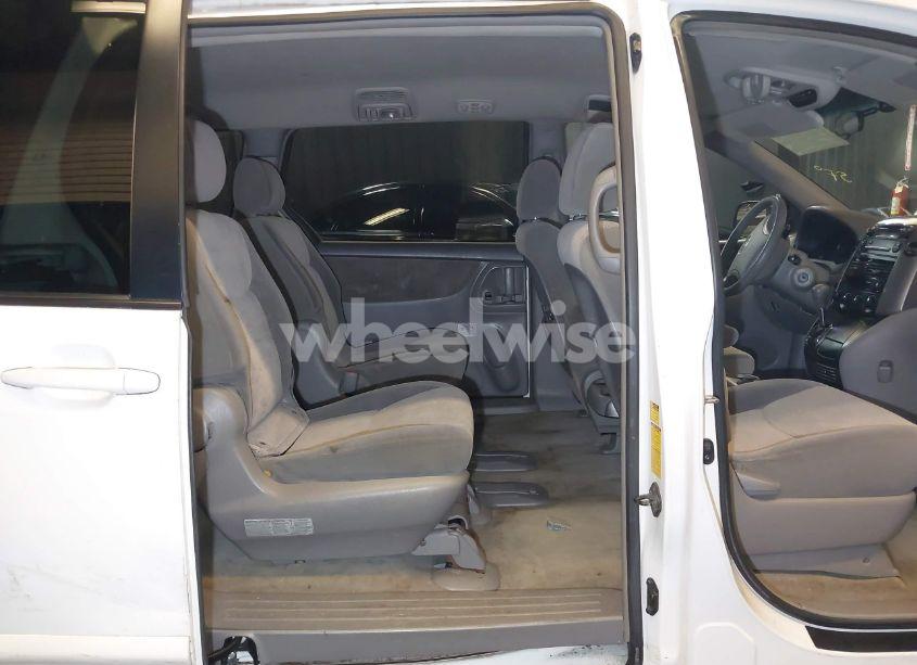 Photo 8 of 2007 Toyota Sienna LE (VIN 5TDZK23C17S034829)