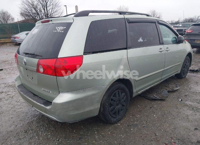 Photo 4 of 2007 Toyota Sienna LE (VIN 5TDZK23C17S052943)