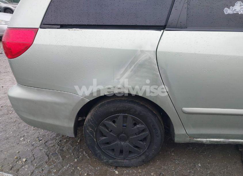 Photo 6 of 2007 Toyota Sienna LE (VIN 5TDZK23C17S052943)