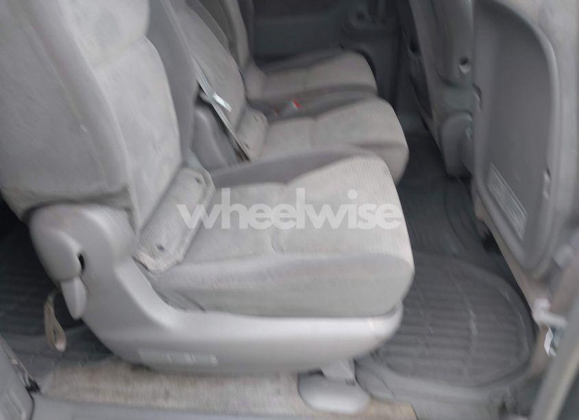 Photo 8 of 2007 Toyota Sienna LE (VIN 5TDZK23C17S052943)