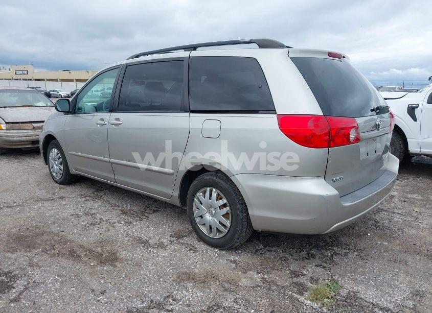 Photo 3 of 2007 Toyota Sienna CE/LE (VIN 5TDZK23C17S066759)