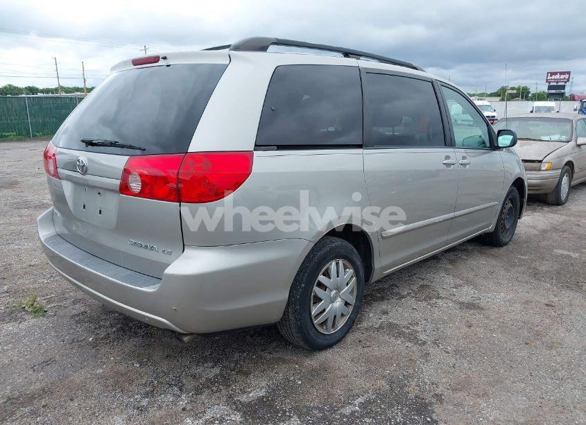 Photo 4 of 2007 Toyota Sienna CE/LE (VIN 5TDZK23C17S066759)
