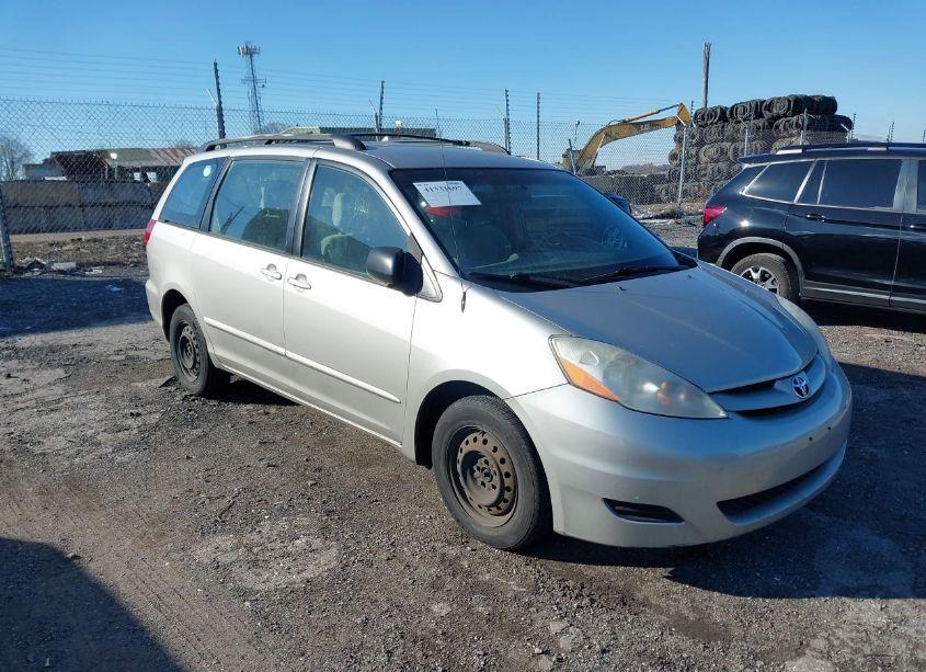 2008 Toyota Sienna CE (VIN 5TDZK23C18S110809) main photo