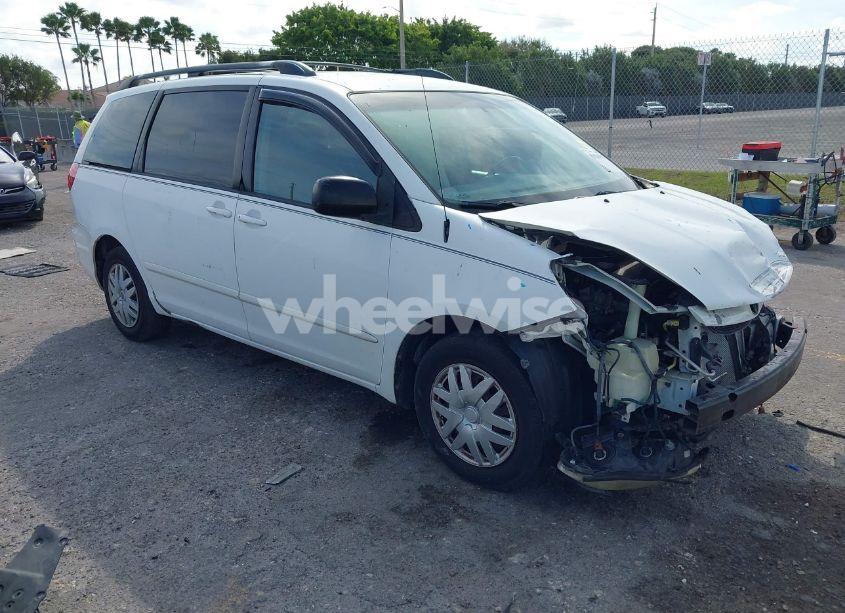 2008 Toyota Sienna LE (VIN 5TDZK23C18S121227) main photo