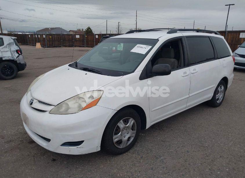 Photo 2 of 2008 Toyota Sienna LE (VIN 5TDZK23C18S121910)