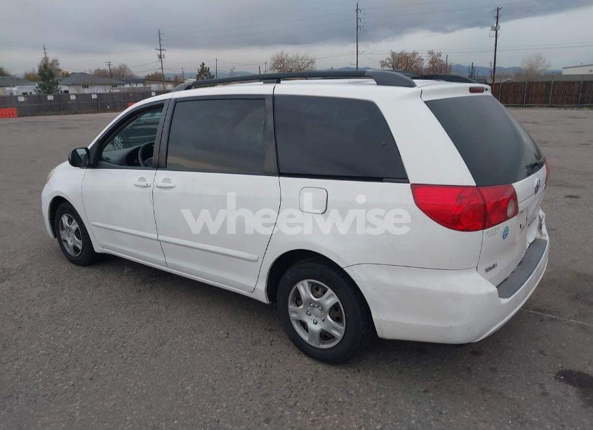 Photo 3 of 2008 Toyota Sienna LE (VIN 5TDZK23C18S121910)