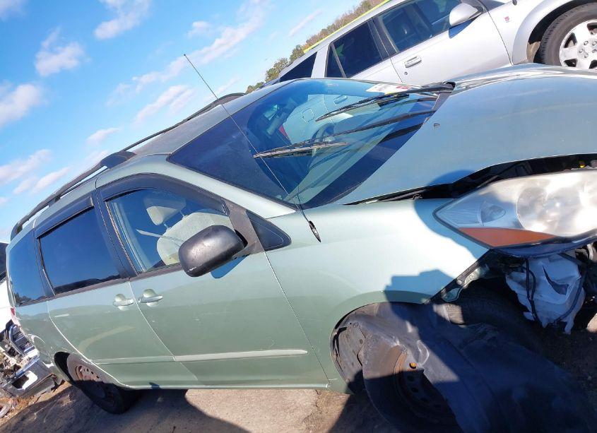 Photo 13 of 2008 Toyota Sienna CE (VIN 5TDZK23C18S145222)