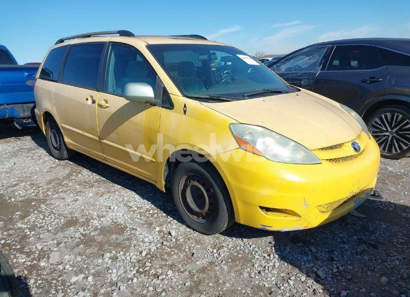 2008 Toyota Sienna LE (VIN 5TDZK23C18S151456) main photo