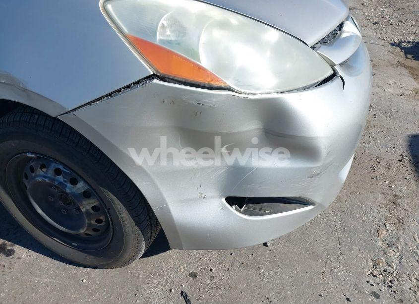 Photo 6 of 2008 Toyota Sienna LE (VIN 5TDZK23C18S180990)