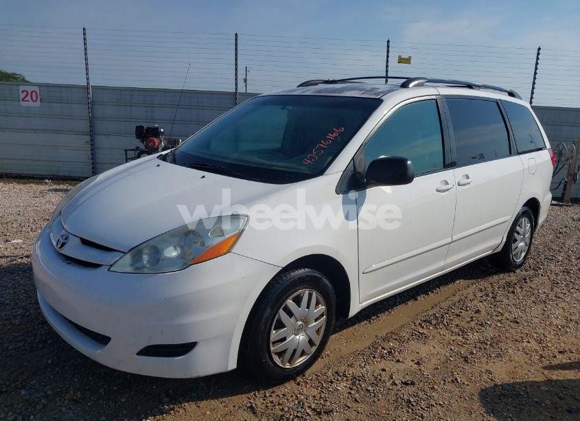 Photo 2 of 2008 Toyota Sienna LE (VIN 5TDZK23C18S197336)
