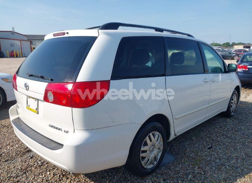 Photo 4 of 2008 Toyota Sienna LE (VIN 5TDZK23C18S197336)