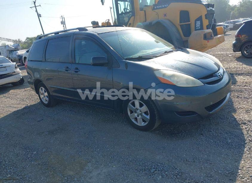 2008 Toyota Sienna LE (VIN 5TDZK23C18S198681) main photo