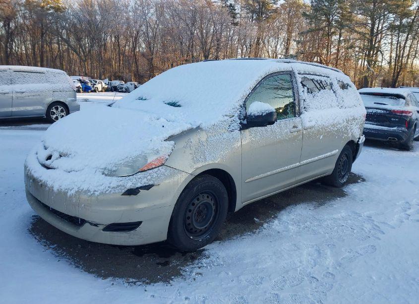 Photo 2 of 2008 Toyota Sienna LE (VIN 5TDZK23C18S201191)