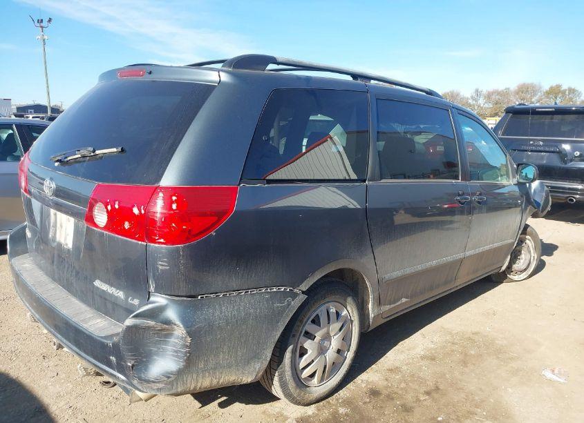 Photo 4 of 2008 Toyota Sienna LE (VIN 5TDZK23C18S213390)