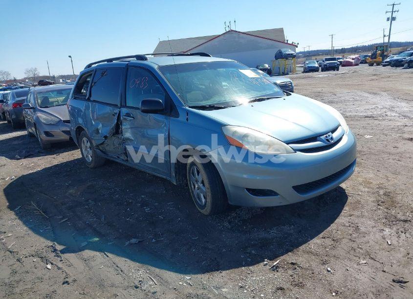 2008 Toyota Sienna LE (VIN 5TDZK23C18S222235) main photo