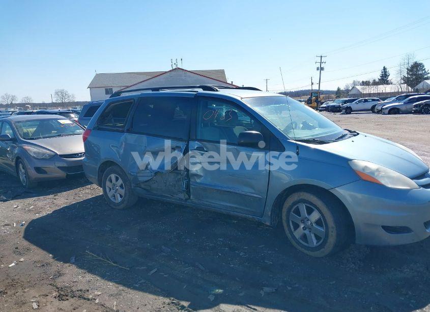 Photo 13 of 2008 Toyota Sienna LE (VIN 5TDZK23C18S222235)