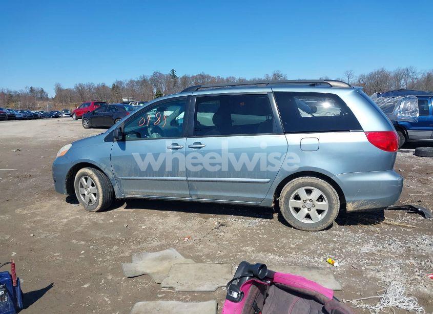 Photo 14 of 2008 Toyota Sienna LE (VIN 5TDZK23C18S222235)