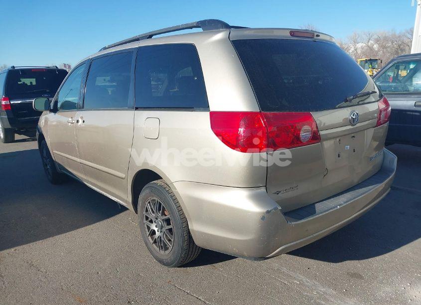Photo 3 of 2009 Toyota Sienna LE (VIN 5TDZK23C19S260923)