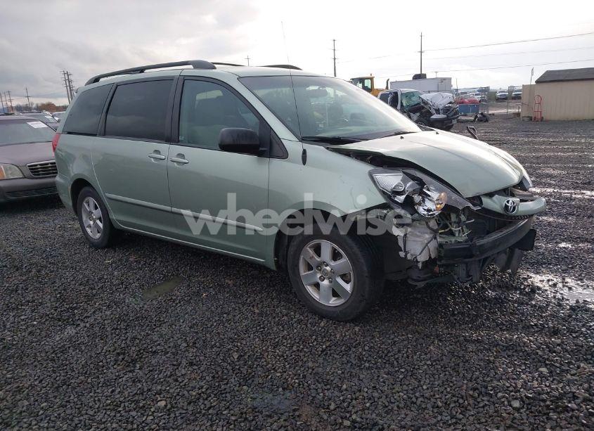 2009 Toyota Sienna LE (VIN 5TDZK23C19S265930) main photo