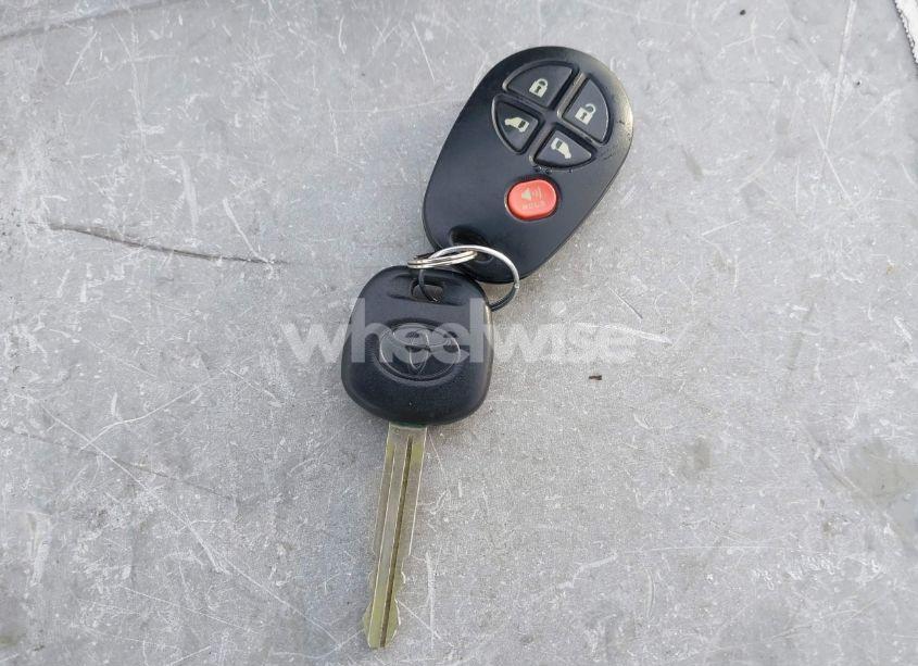 Photo 11 of 2009 Toyota Sienna LE (VIN 5TDZK23C19S265930)