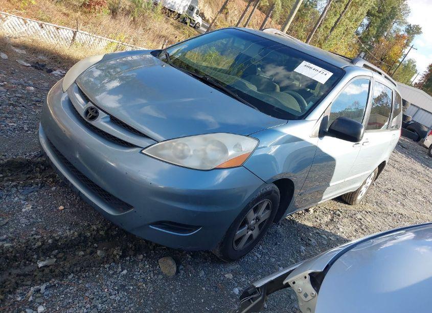 Photo 2 of 2009 Toyota Sienna LE (VIN 5TDZK23C19S285093)