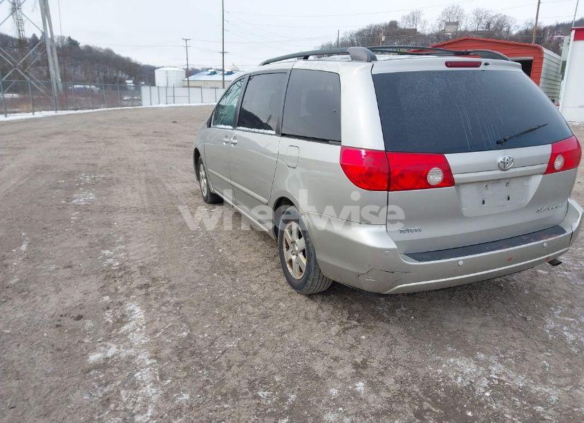 Photo 3 of 2007 Toyota Sienna LE (VIN 5TDZK23C27S047119)