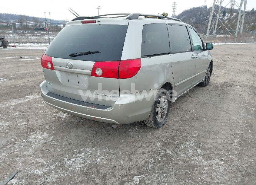 Photo 4 of 2007 Toyota Sienna LE (VIN 5TDZK23C27S047119)