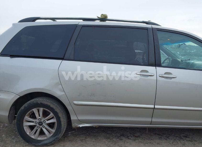 Photo 6 of 2007 Toyota Sienna LE (VIN 5TDZK23C27S047119)