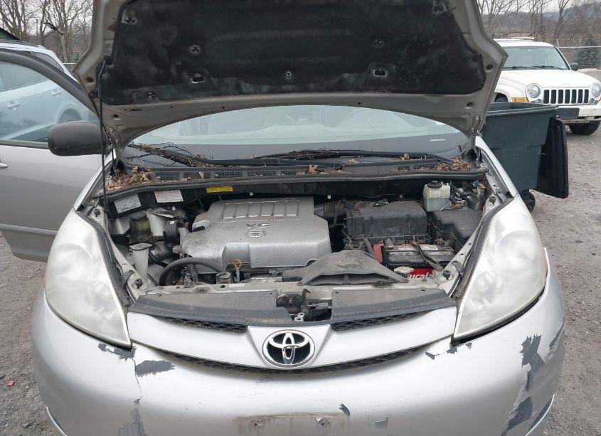Photo 10 of 2007 Toyota Sienna CE (VIN 5TDZK23C27S061389)