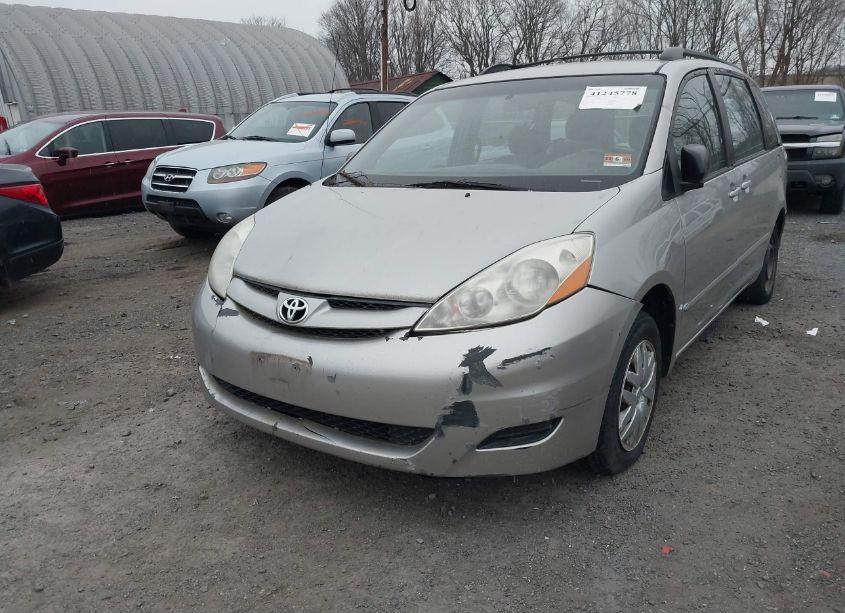 Photo 6 of 2007 Toyota Sienna CE (VIN 5TDZK23C27S061389)