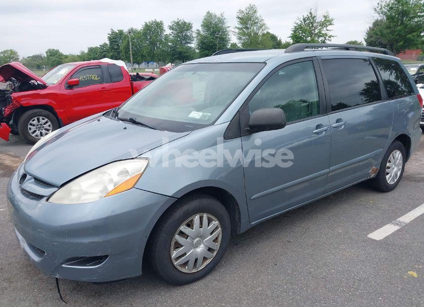 Photo 12 of 2007 Toyota Sienna LE (VIN 5TDZK23C27S084185)