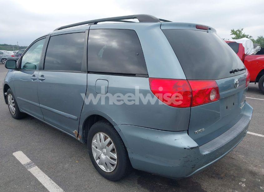 Photo 3 of 2007 Toyota Sienna LE (VIN 5TDZK23C27S084185)